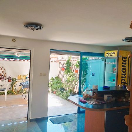 Lira Sto Apartments Pomorie Luaran gambar
