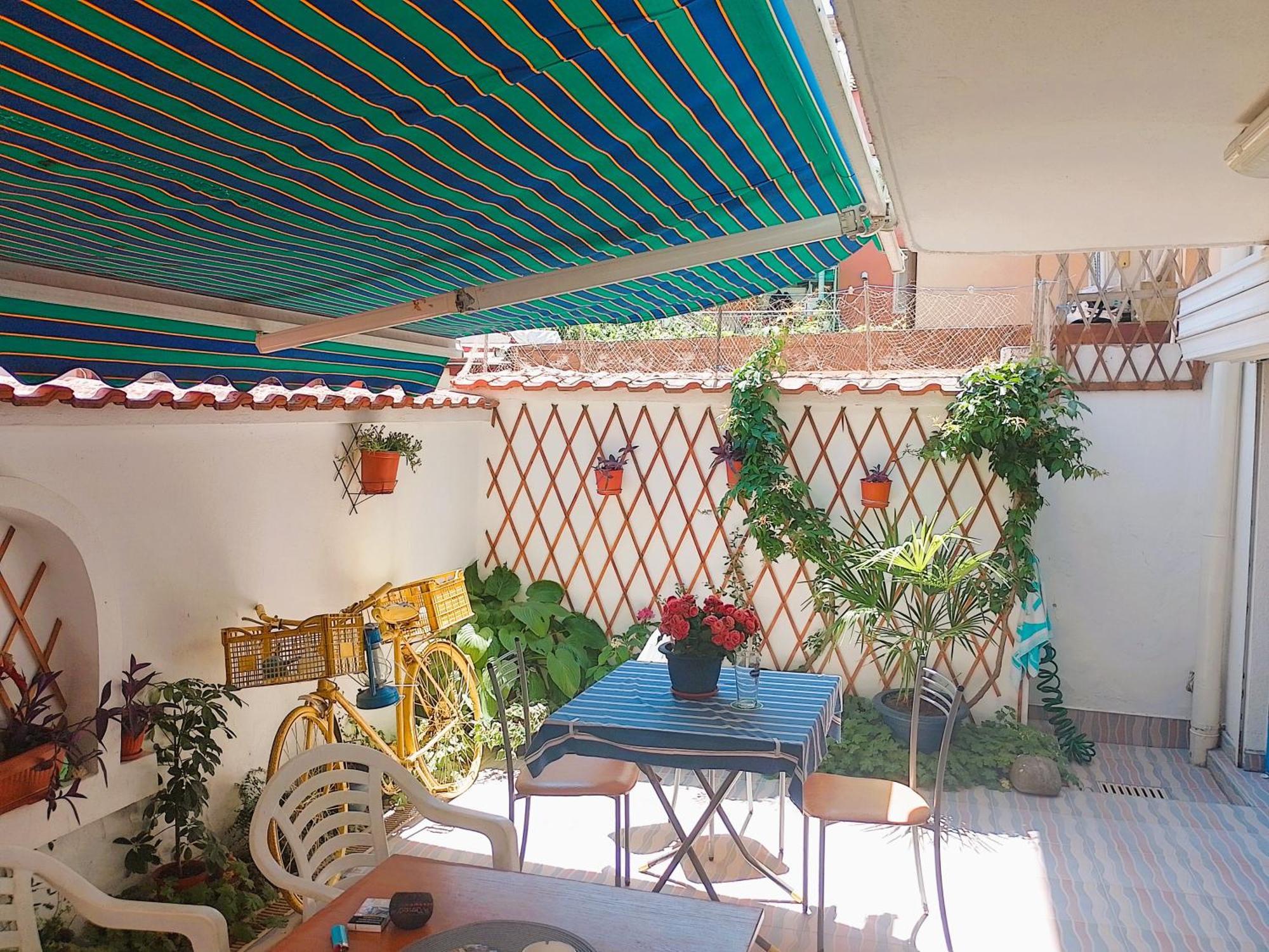 Lira Sto Apartments Pomorie Luaran gambar
