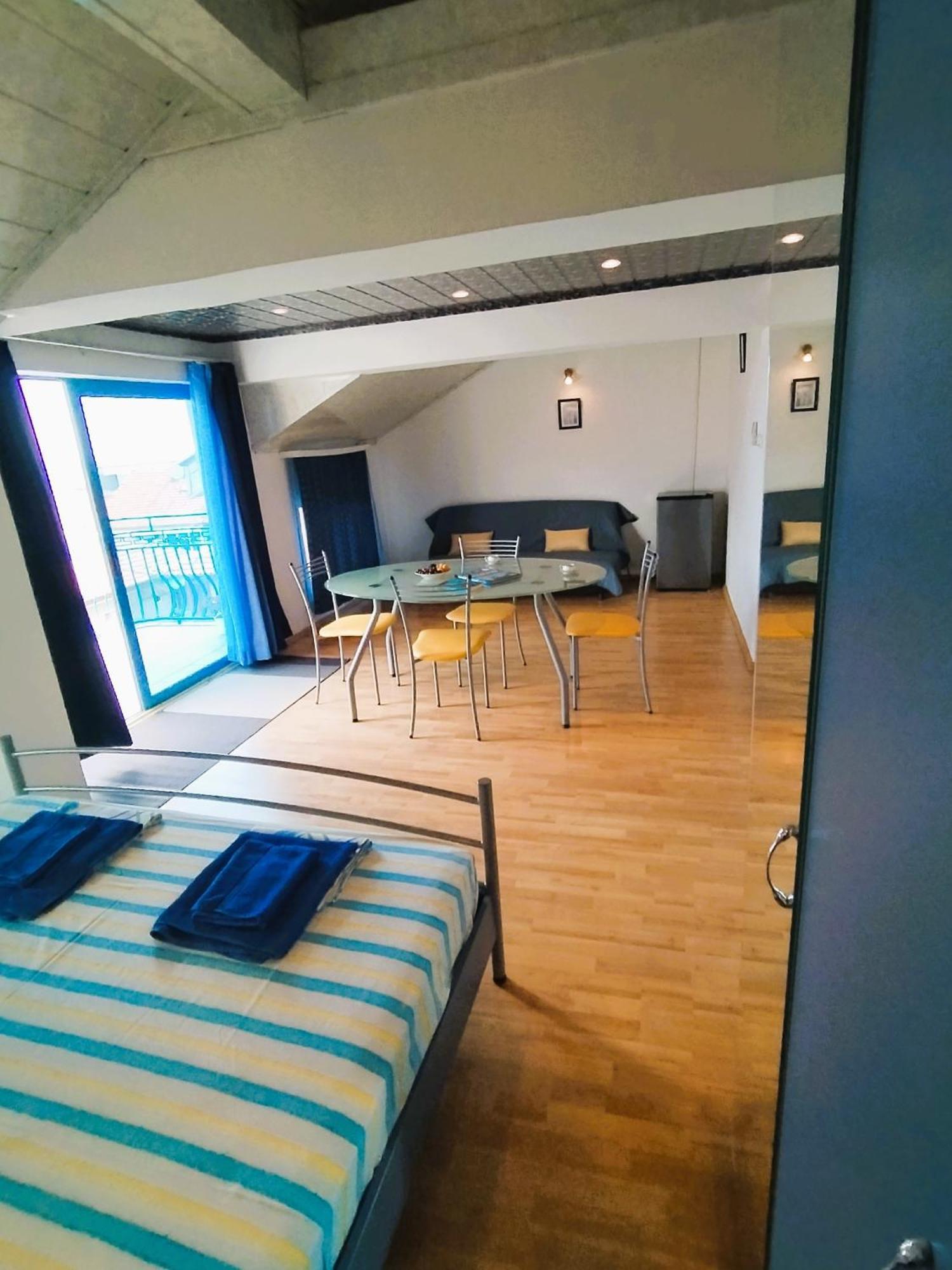 Lira Sto Apartments Pomorie Luaran gambar
