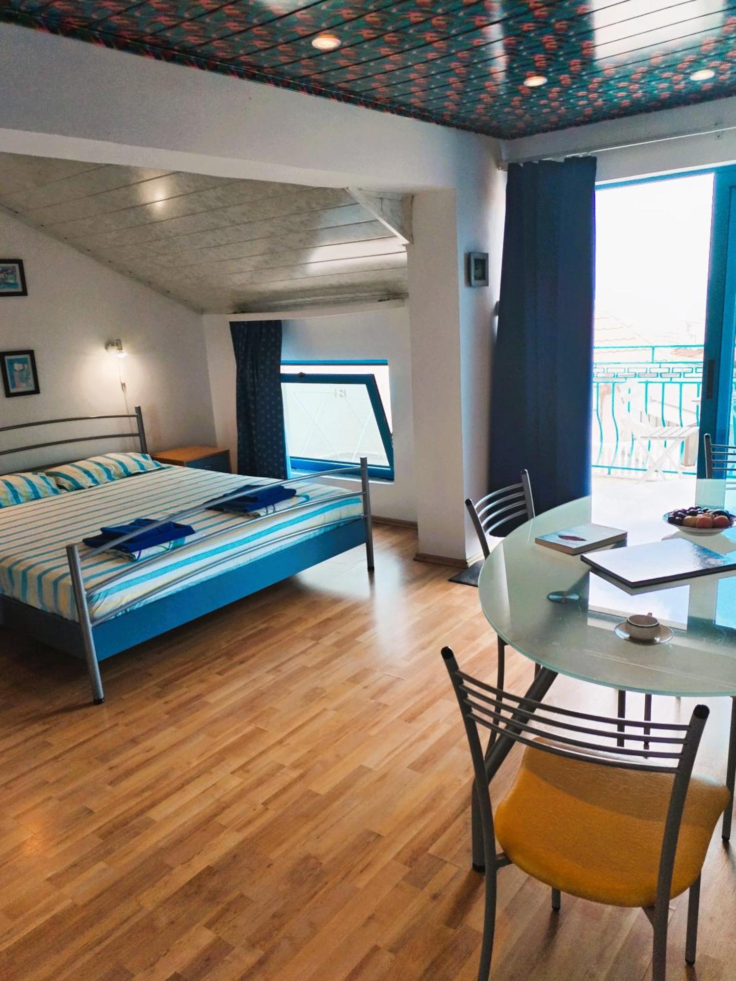 Lira Sto Apartments Pomorie Luaran gambar