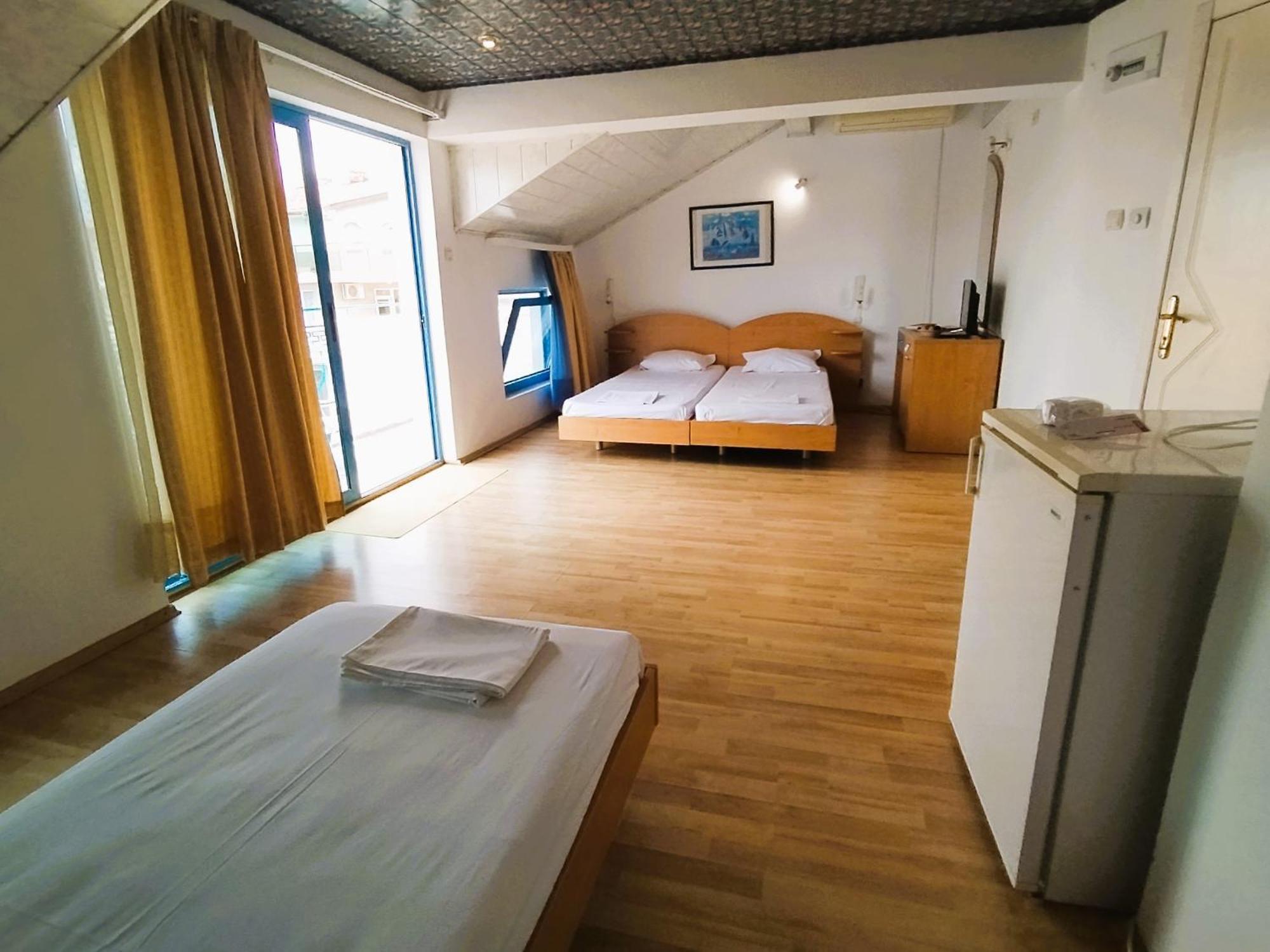 Lira Sto Apartments Pomorie Luaran gambar