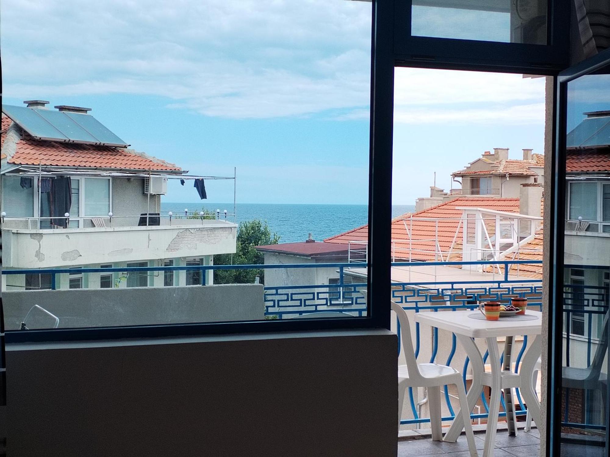 Lira Sto Apartments Pomorie Luaran gambar