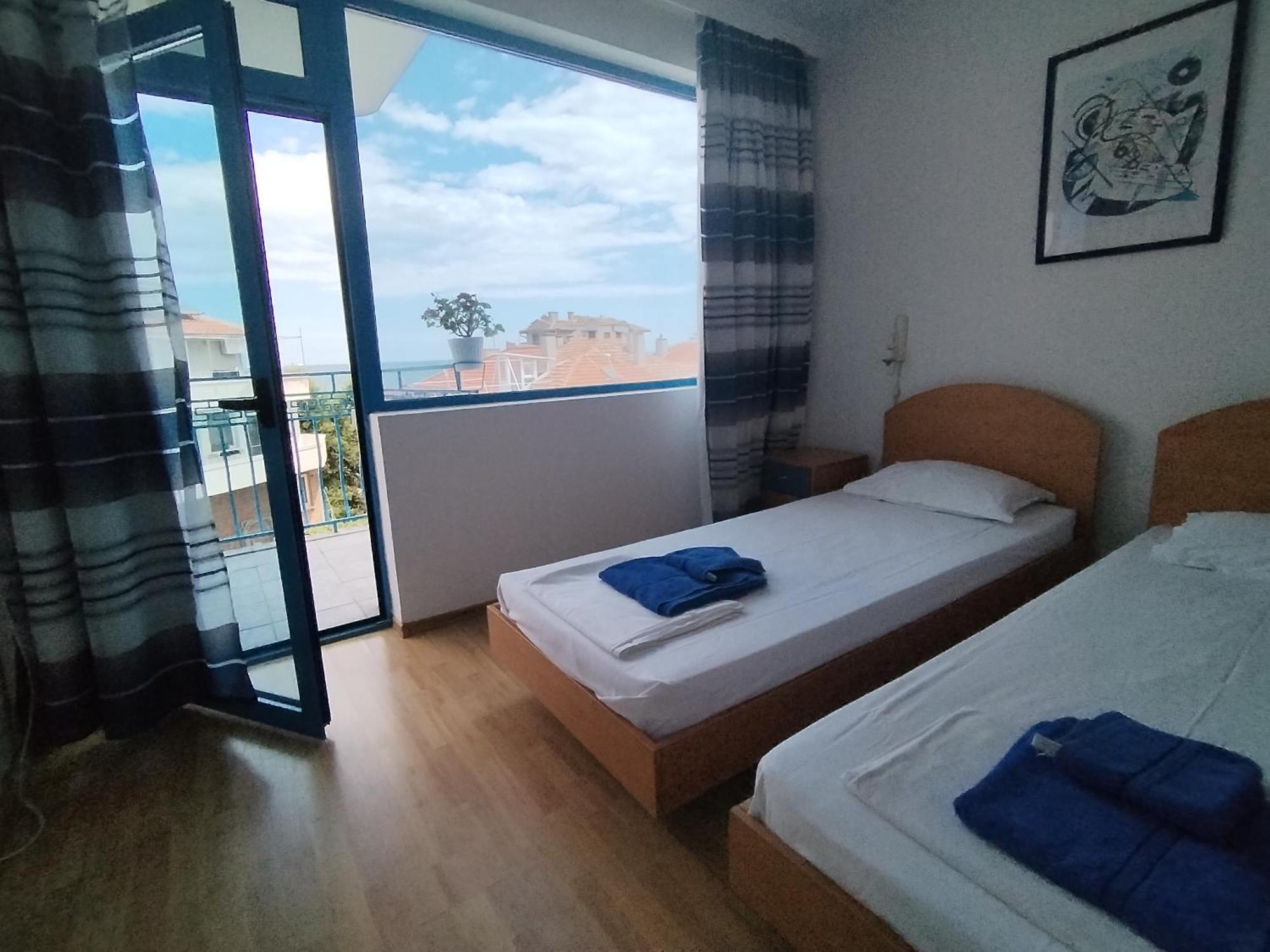 Lira Sto Apartments Pomorie Luaran gambar