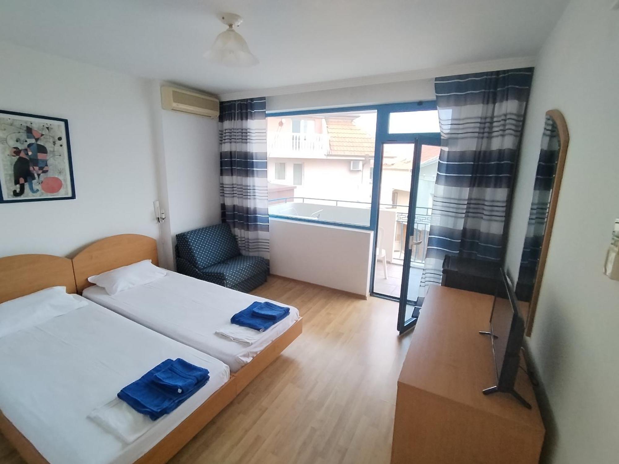 Lira Sto Apartments Pomorie Luaran gambar