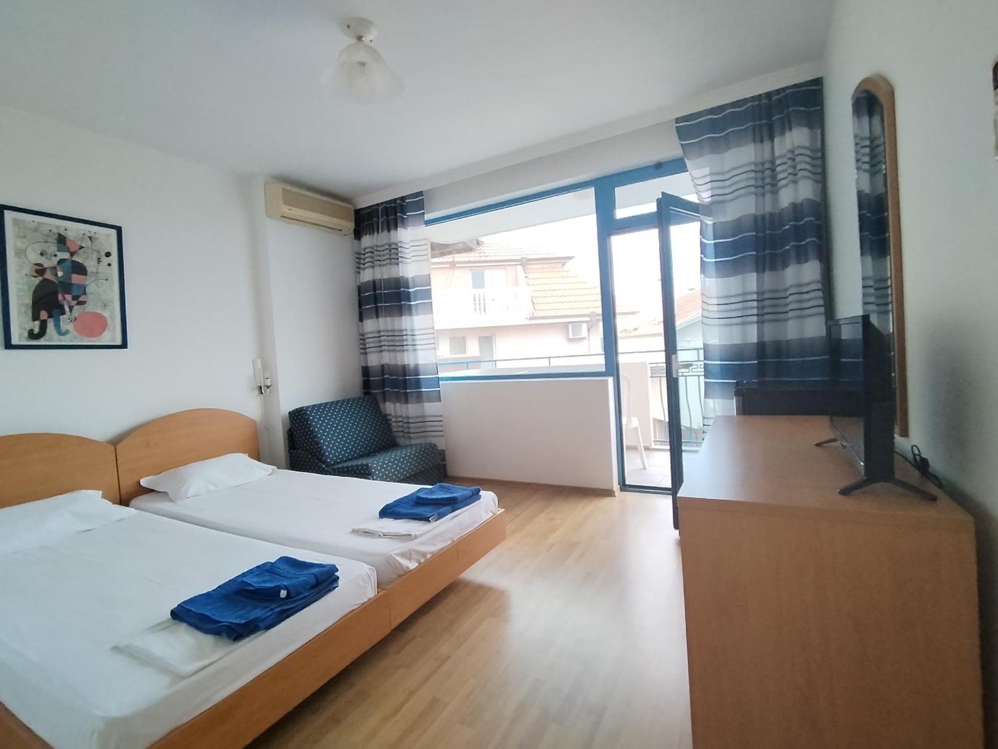 Lira Sto Apartments Pomorie Luaran gambar