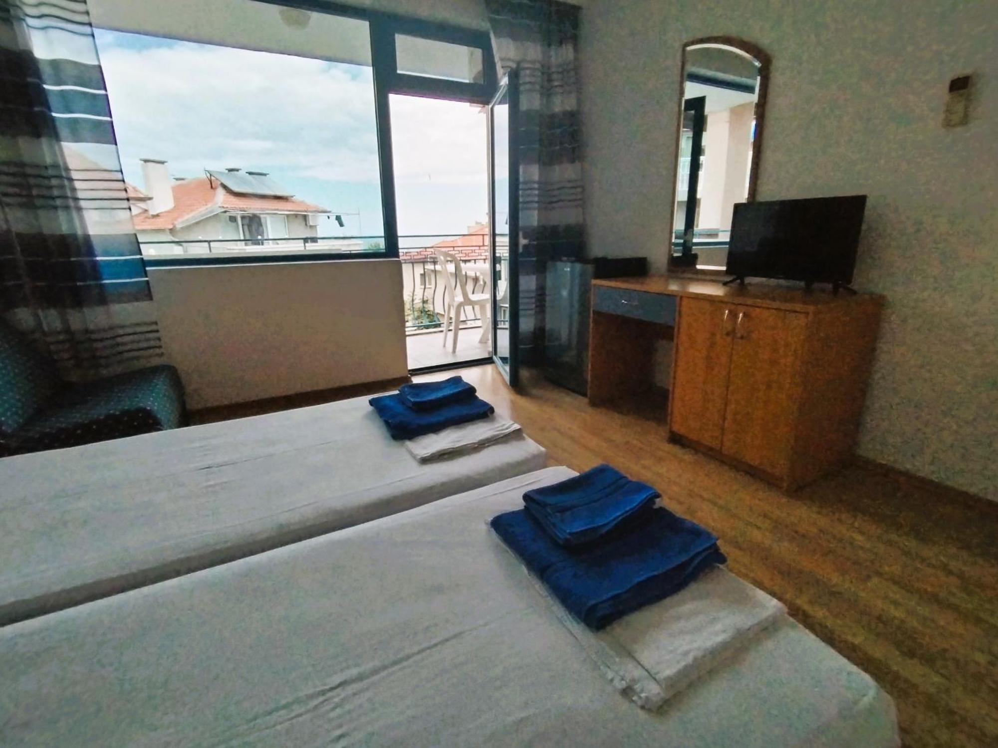 Lira Sto Apartments Pomorie Luaran gambar