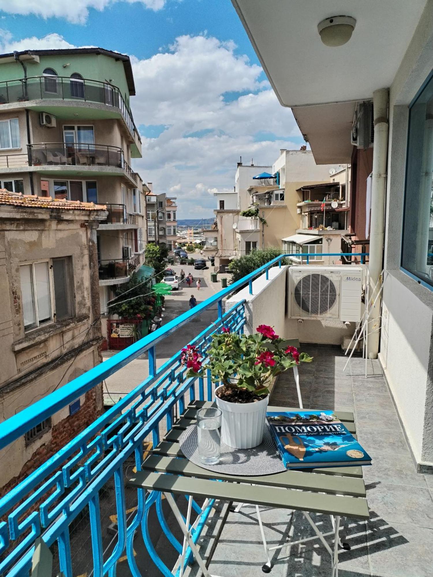 Lira Sto Apartments Pomorie Luaran gambar