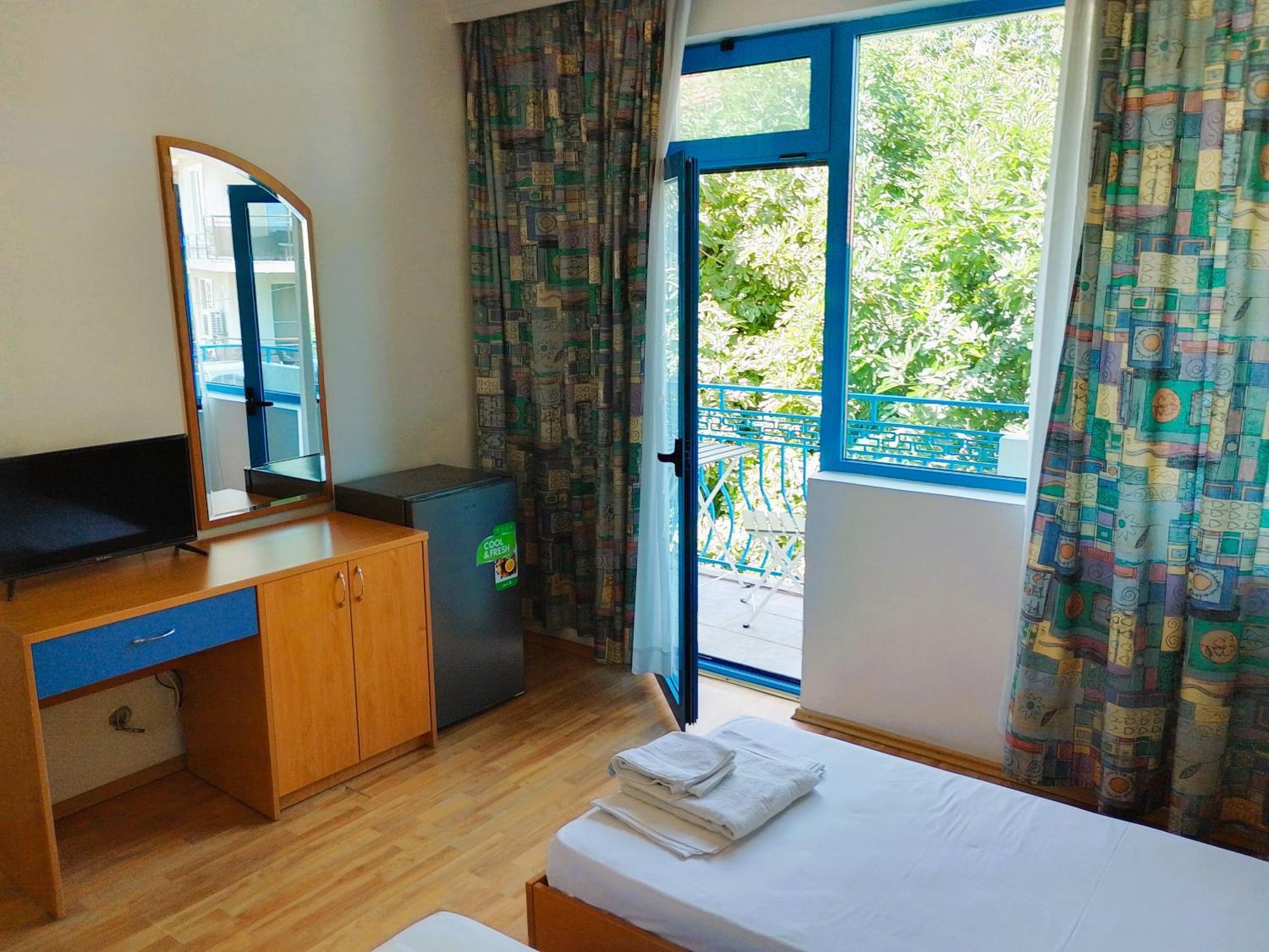 Lira Sto Apartments Pomorie Luaran gambar