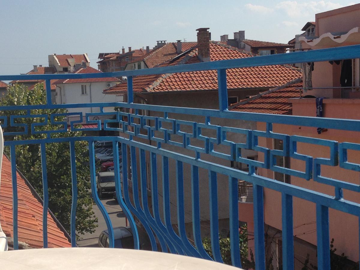 Lira Sto Apartments Pomorie Luaran gambar