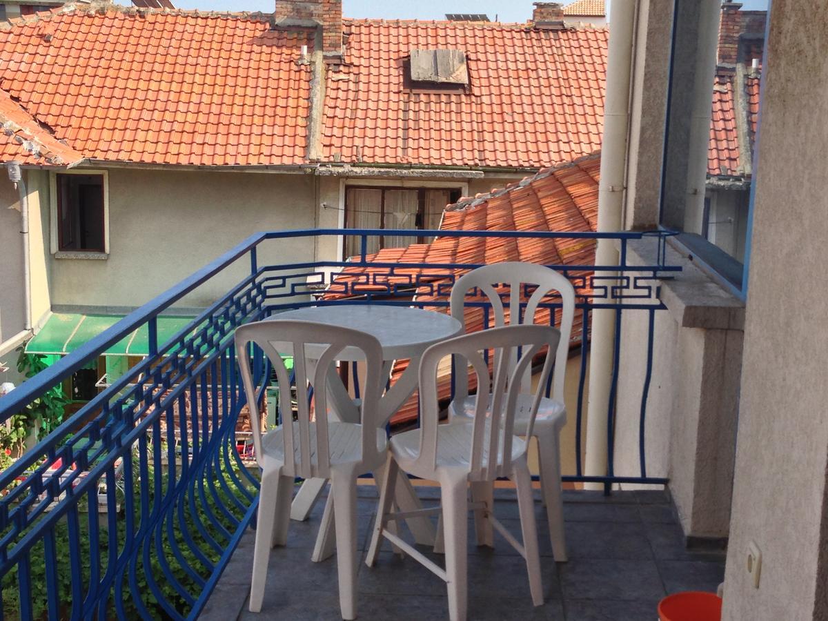 Lira Sto Apartments Pomorie Luaran gambar